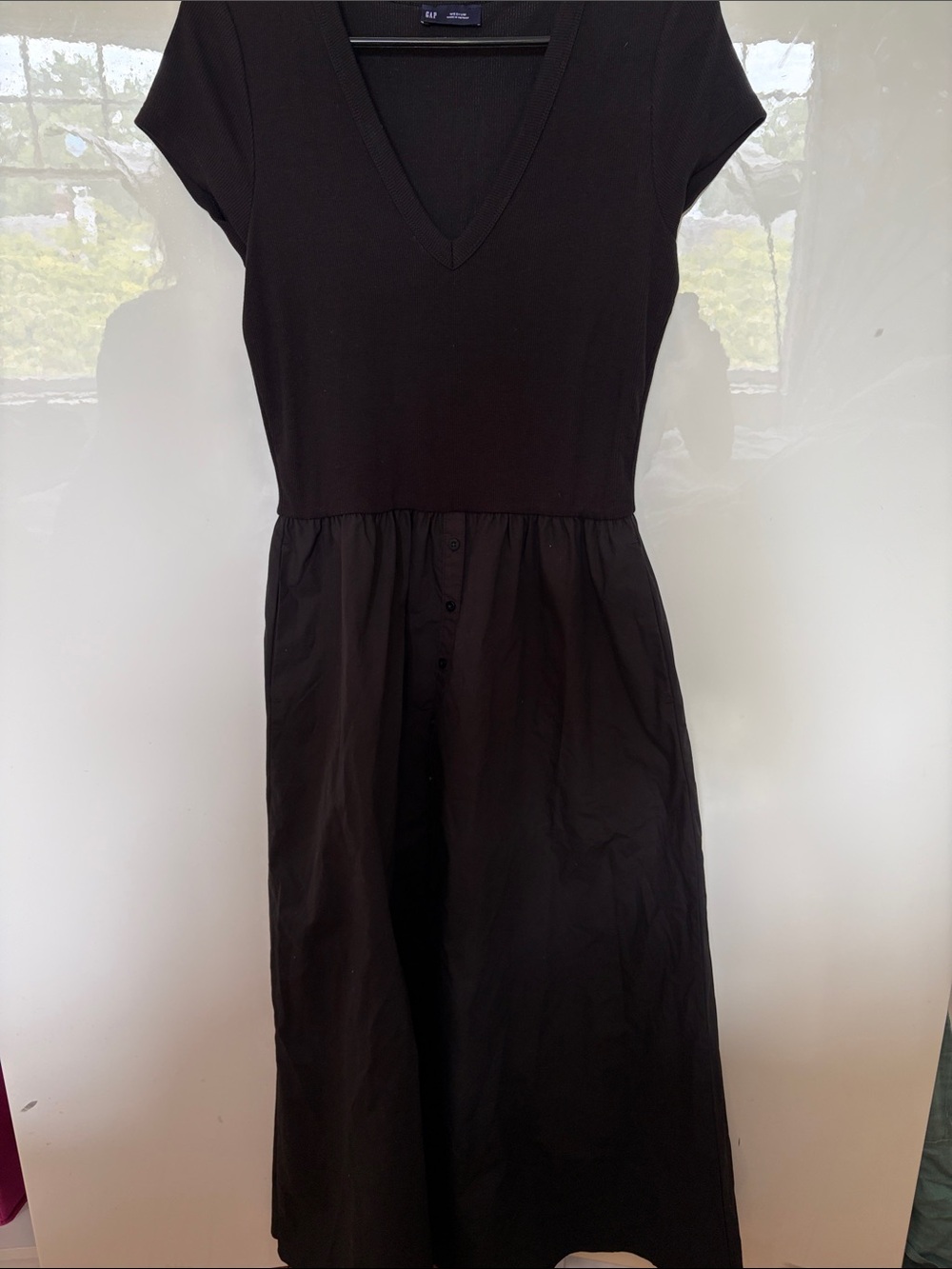 Black Dress Short Sleeve Long with pockets. Size Medium
